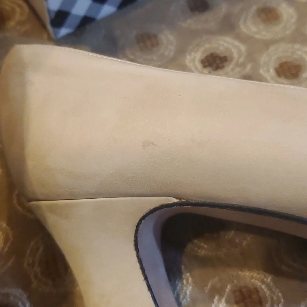 Delman bone heels - Picture 6 of 8